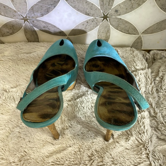 Sam Edelman Suede Pumps - Picture 5 of 9